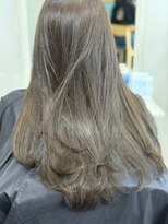 スナリー(Snaly)&nbsp;カーキグレージュ/レイヤースタイル/髪質改善