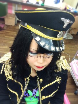 ヘアセットアップス(UP's) ★本格的っ!『ヴィジュアル系コス♪フルメイク+セット』(*'▽')