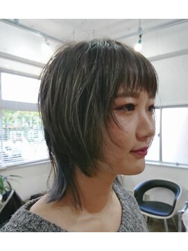 チチヘアーワークス(titi HAIR WORKS) ウルフハイライトスタイル