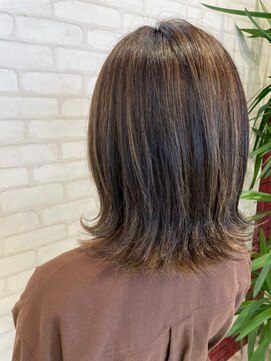 ビスイル 秋葉原店(Vis ill) 20代30代/大人かわいい/ハイライト/ナチュラル/切りっぱなしボブ