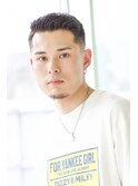 スキンフェード アップバング　メンズショート　Bs1