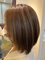 ヘアメイク アンリ(Anri)&nbsp;ロングボブにブルーバイオレットハイライト