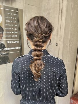 スミ(sumi) 結婚式ヘアセット×編みおろしstyle