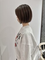 ヨーク(YOKE)&nbsp;YOKE 30代40代大人ボブぱつっとボブアッシュベージュ