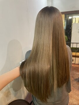 ヒカリス 中崎店(HIKARIS) オリーブベージュ