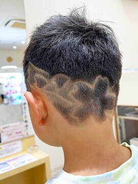 デザイニングヘアードゥ(designing hair Deux) キッズバリアート(桜吹雪) 【キッズカット/キッズバリアート】