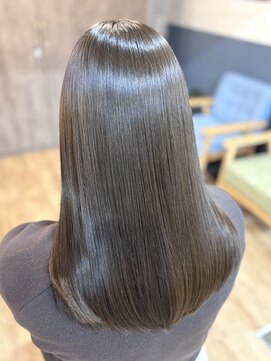 スカイ(SKY) 透明感カラー/髪質改善/縮毛矯正/韓国風レイヤーカット