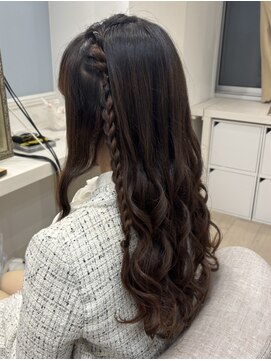 アリエス 渋谷駅東口店(Aries) サイドねじり編みたらし