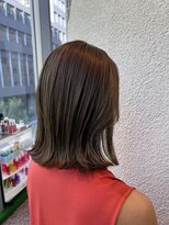 エルサフィロ ヨドヤバシ(el zafiro yodoyabashi)&nbsp;くびレイヤー前髪エモージュ小顔レイヤーカット20代30代40代50代