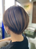 モニカ ヘア(MONIKA HAIR) ショート