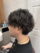 トラスト ザ バーバー 東京駅日本橋店(TRUST the Barber) センターパート/シャドーパーマ/メンズカット