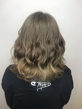 カルマ(KARMA) オリーブベージュ