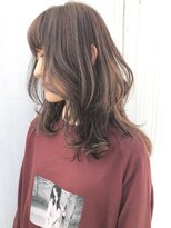 スモーキーグレージュハイライト_フリンジウェーブ_ba277361