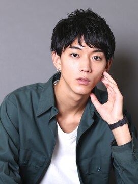 ゴーズゴー 吉祥寺(e)店(go s go) 【吉祥寺駅】メンズ ショート マッシュ 束感 黒髪 パーマ