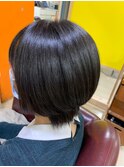 ショートボブ