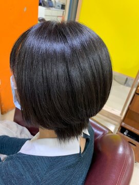 テットアテットノエル(TETE A TETE Noel) ショートボブ