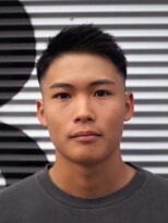 サン(3)&nbsp;刈り上げ　スキンフェード　フェード　アップバング　ビジネス