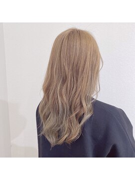 サンクチュアリ ウィズエデン 京橋店(Sanctuary with eden) ハイトーンベージュ