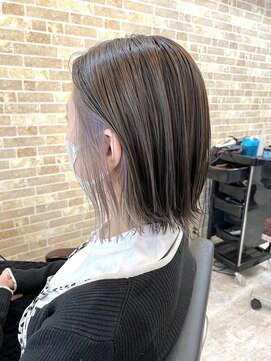 ペアル(PEAAL) インナーカラー　グレー　ラベンダーグレー　プツッとボブ