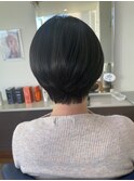 大人／40代50代／ショート／グラデーション／くびれ／美髪/