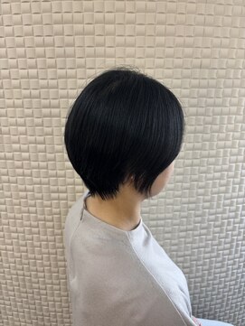 クドゥクール(COUP DE COEUR) ツヤ感ショート