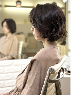 トランクサロンカッパード 切りっぱなしボブ＋ニュアンスパーマ＋生コラーゲンTR