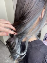 さりげなくオシャレに　インナーカラー