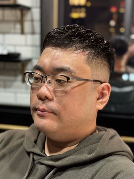 オトコデザイン(OTOKO DESIGN) アイロンパーマ フェード メンズ