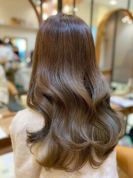 ロンド ブランシュ 錦糸町北口(Lond blanche) 髪質改善縮毛矯正レイヤーカット顔周り前髪韓国ミニウルフ