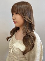 イーストハムヘッドショップ(EAST HAM head shop) 透明感ミルクティーベージュ/ロングレイヤー/カール