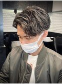 930金髪ハイライトメッシュツイストスパイラルアップバング