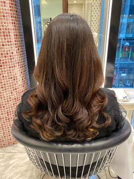 アピッシュ ギンザ(apish ginza) tomo髪質改善/コテ巻きパーマ/デジタルパーマ/前髪パーマ/銀座