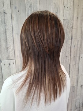 レシェル 岐阜(RECIEL) ウルフレイヤー×髪質改善カラー