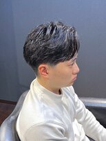 ビーダンディー(Bee dandy)&nbsp;ビジネスツーブロックパーマ ニュアンスパーマ サイドパート