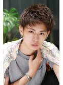 セミウェットワイルドアップバングモヒカンサイドパートショート