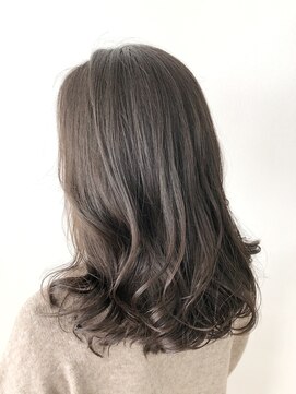 ヘッズ 本八幡店(HEADS) ロングスタイル　HEADS 市川　学割　イルミナ