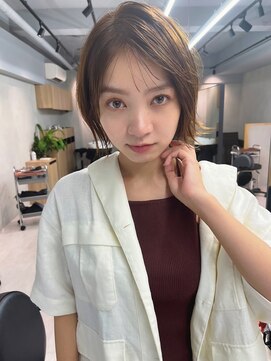 エル 北千住(elu) 外ハネボブ_ オリーブカラーくすみカラーくびれミディ前髪