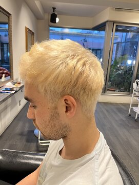 ヘアーアンドメイクアップ ケー インターナショナル 神楽坂(Ke' International) ホワイトブロンド　ブリーチ　メンズショート　ホワイトブリーチ