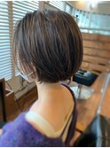ショートボブ