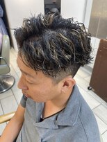 テトラ バイ ネオリーブ 横浜西口店(tetra by neolive)&nbsp;横浜★ツイストスパイラルパーマハイライト