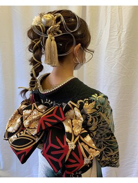 バグース(BAGUS) 成人式のヘアアレンジ