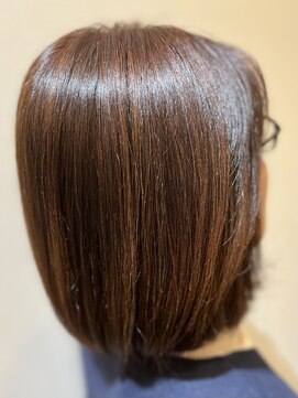 シェルナ(Cieluna) 《育てる白髪染め》上品ハイライト＋ケアカラーカット