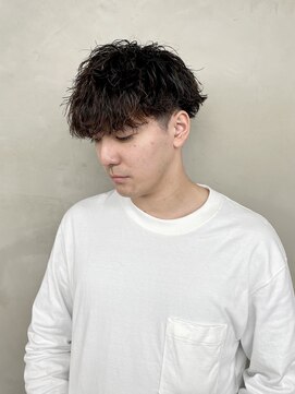 リトバイプティパ(Lit by petit-pas) 刈り上げマッシュ/波巻きパーマ/波巻きスパイラル