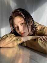 メイカ(MEIKA)&nbsp;【 アップバングウルフボブ × インナーカラー 】浅野美紀