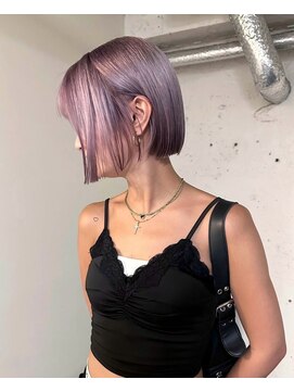 ノラ シブヤ(NORA) ハイトーン切りっぱなしボブ