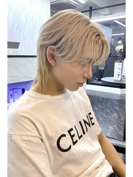 スライバイリアオオサカ(Sly By Ria OSAKA) ブロンドヘア/ウルフヘア/カルマヘア【梅田】【大阪】