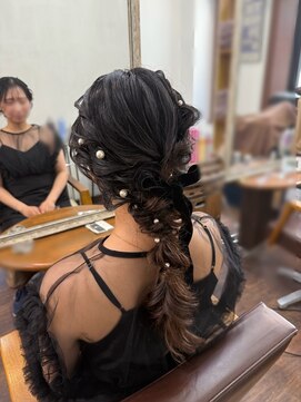 ワンイレブン 新橋銀座口(ONE_ELEVEN) ふわふわ編み下ろし