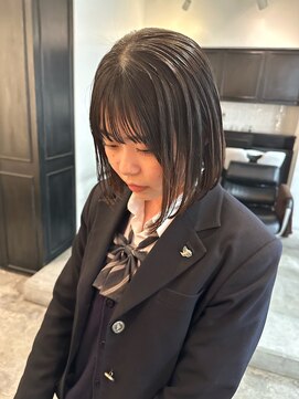 ミラバイグリーン(Mira by green) 横浜ボブ　10代20代30代　前下がりボブ