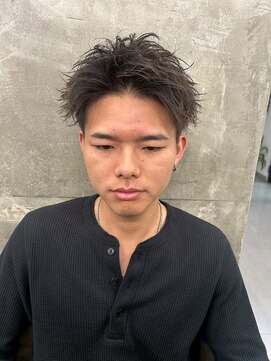 キング 楠葉店(K!ng) ホワイトメッシュ/ツイスト/ツイスパ/パーマ/メンズ/眉毛