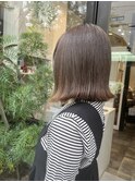 オリーブグレージュ